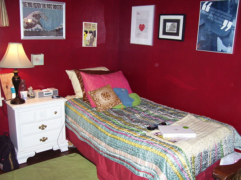 Red Bedroom.jpg