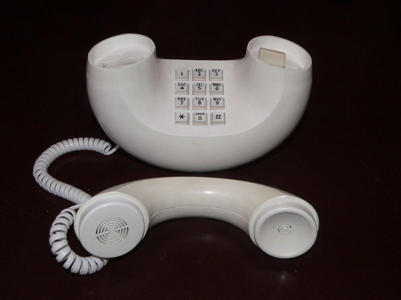 Telephone.jpg